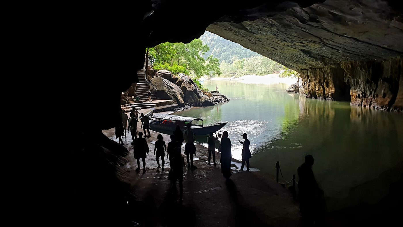 The mouth of Phong Nha Cave © 2024 V-Explorer® All rights reserved.
