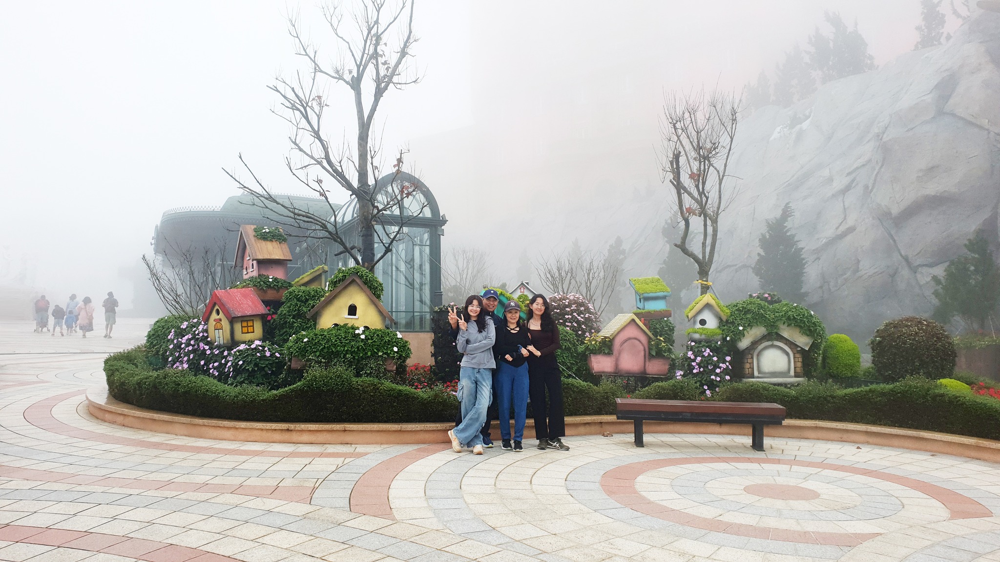 Ba Na Hills © 2024 V-Explorer® All rights reserved.